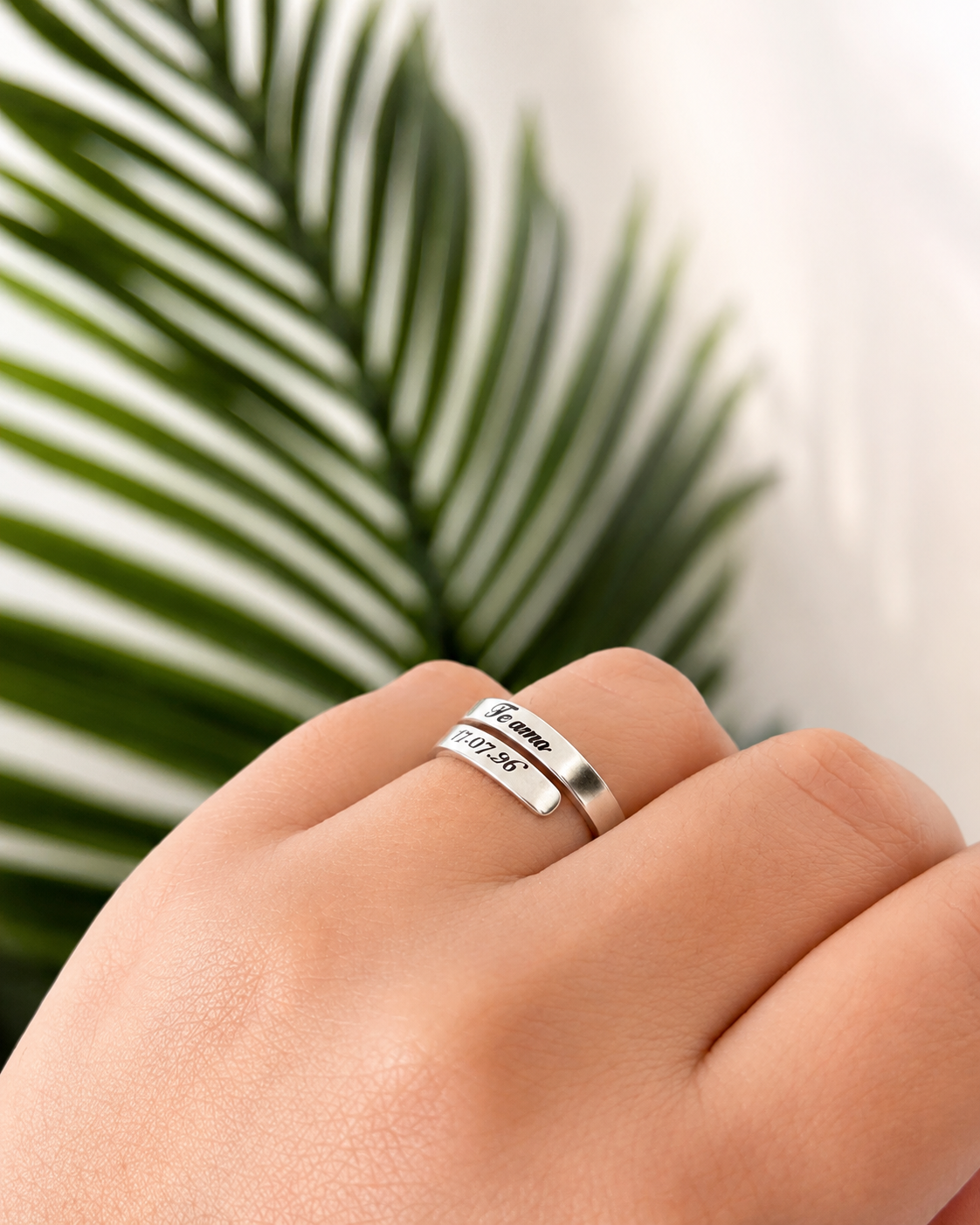 Anillo Abrazo Eterno