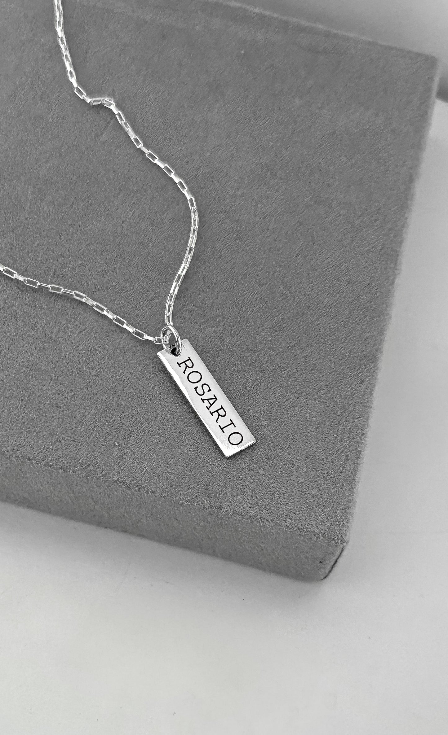 Collar Placa Larga Varón